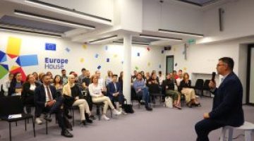 Photo 10 10 2023 18 24 58 300x200